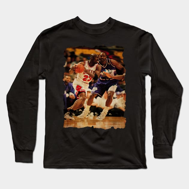 Michael Jordan vs Karl Malone Vintage Long Sleeve T-Shirt by CAH BLUSUKAN